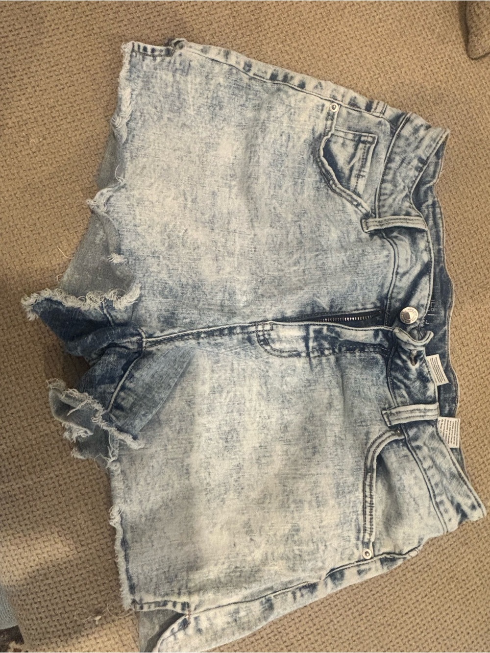 Time and Tru Light Blue Acid Wash Denim Shorts with Frayed Hem